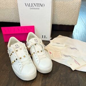 *LIKE NEW* Valentino Women’s Sneakers
